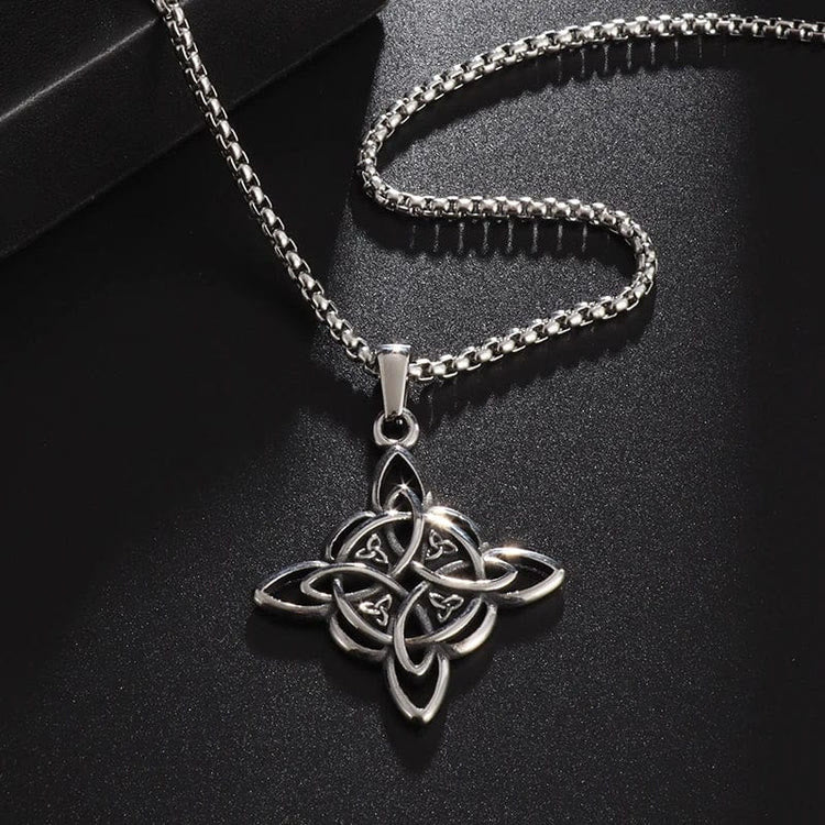 WorldNorse Classic Celtic Trinity Knot Interconnect Necklace