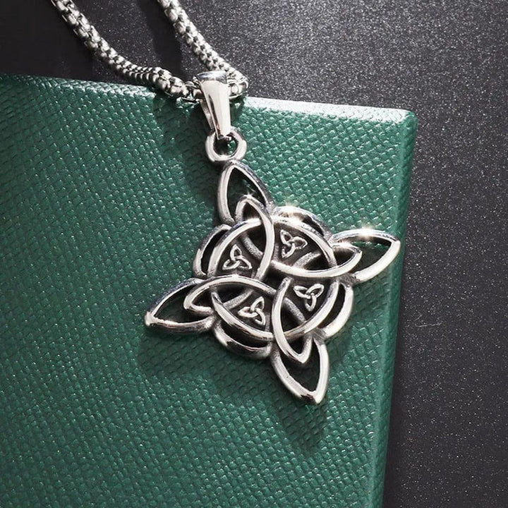 WorldNorse Classic Celtic Trinity Knot Interconnect Necklace