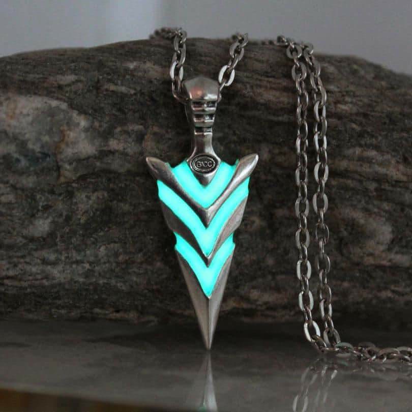 WorldNorse Glow In The Dark Arrowhead Necklace