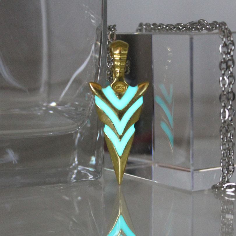 WorldNorse Glow In The Dark Arrowhead Necklace