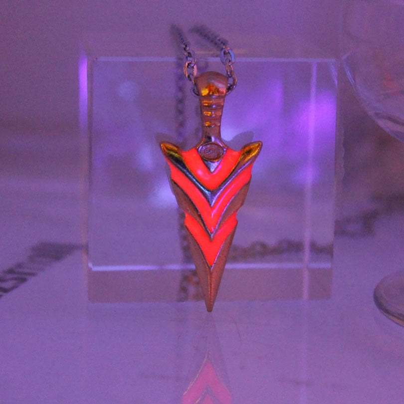 WorldNorse Glow In The Dark Arrowhead Necklace