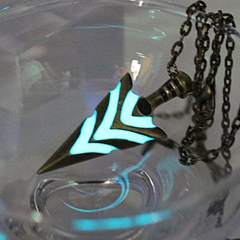 WorldNorse Glow In The Dark Arrowhead Necklace