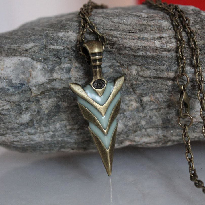 WorldNorse Glow In The Dark Arrowhead Necklace
