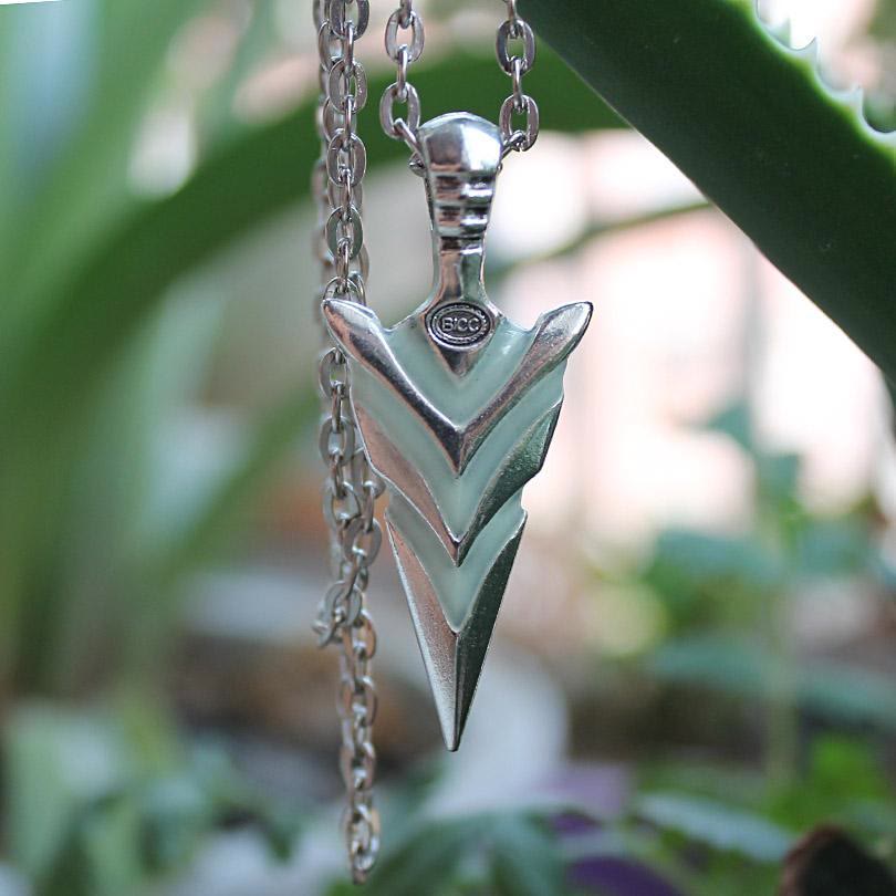 WorldNorse Glow In The Dark Arrowhead Necklace