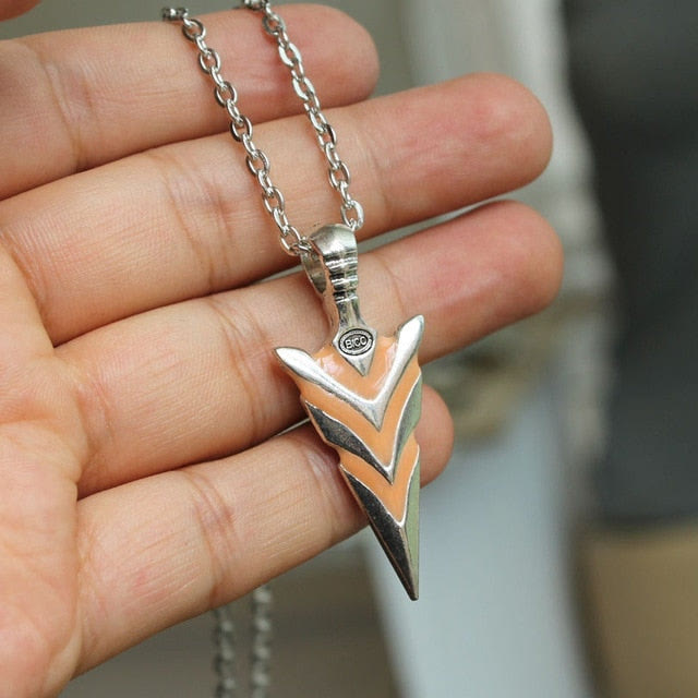 WorldNorse Glow In The Dark Arrowhead Necklace