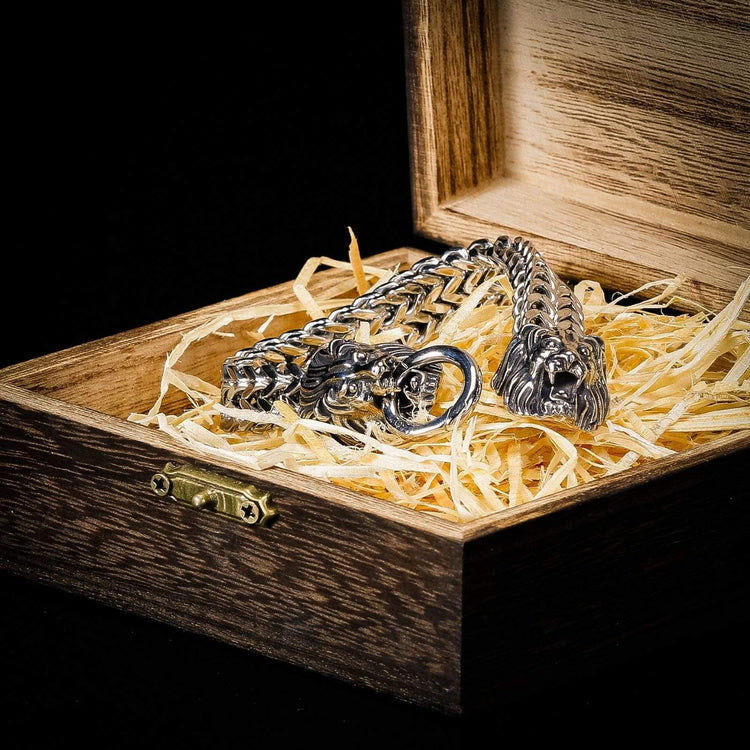 WorldNorse Double Lion Head Viking Bracelet