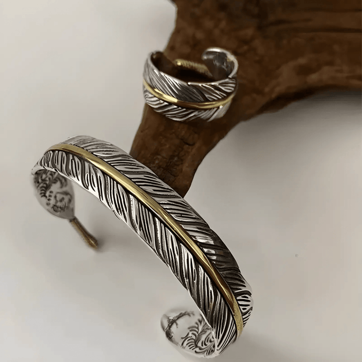 WorldNorse The Wings Of Raven Feather Ring