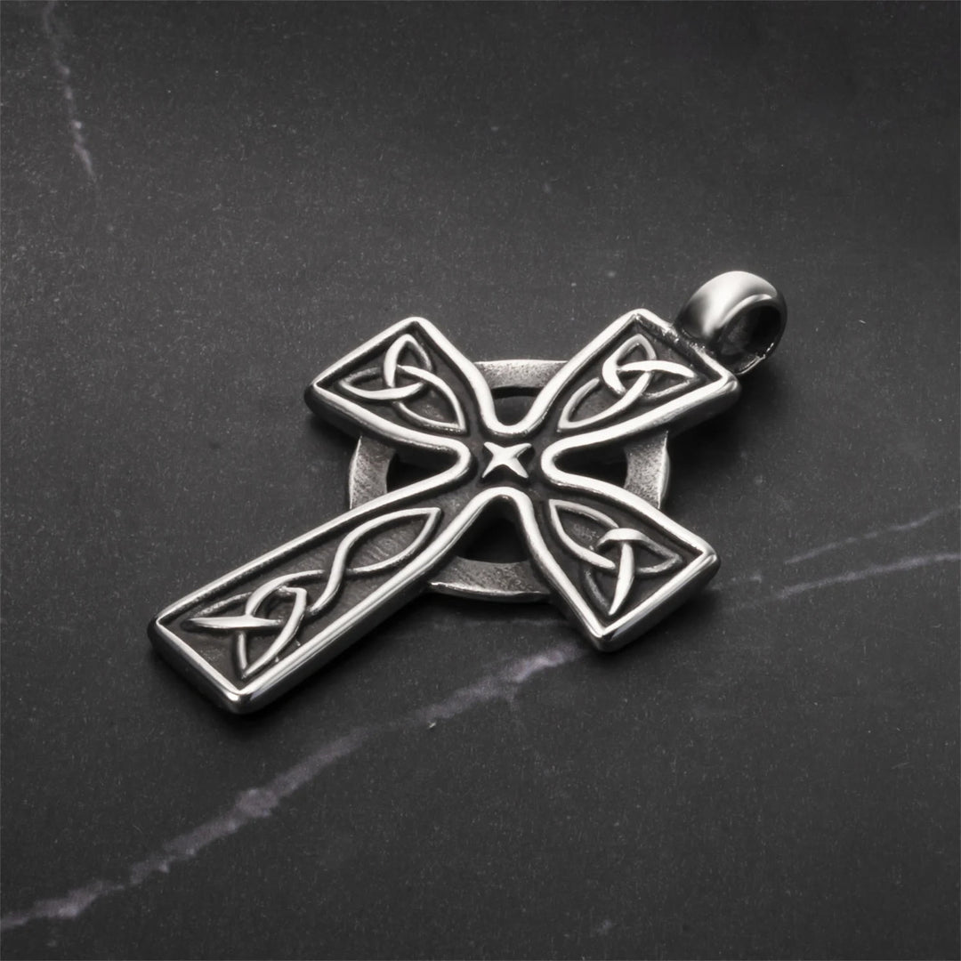 WorldNorse Viking Amulet Triquetra Celtic Knot Cross Necklace