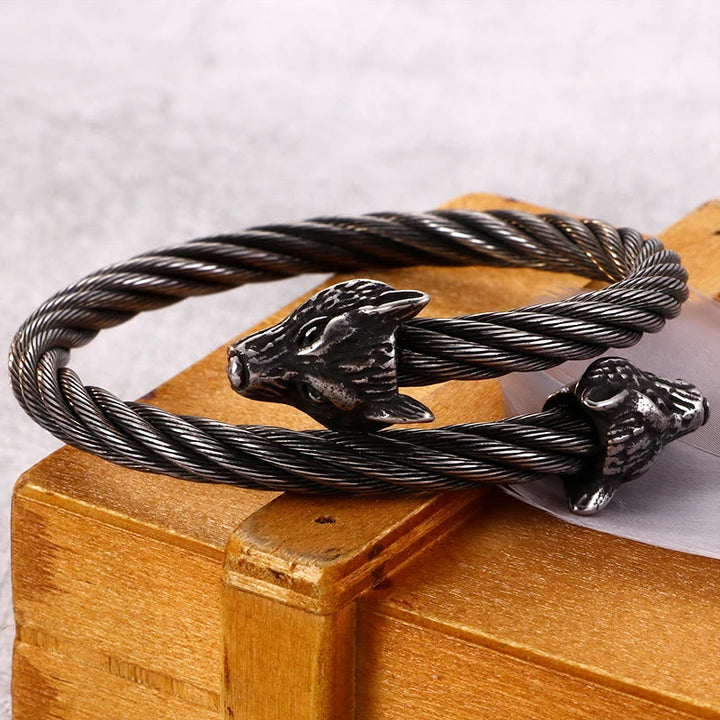 WorldNorse Wolf Head Twisted Open Bracelet