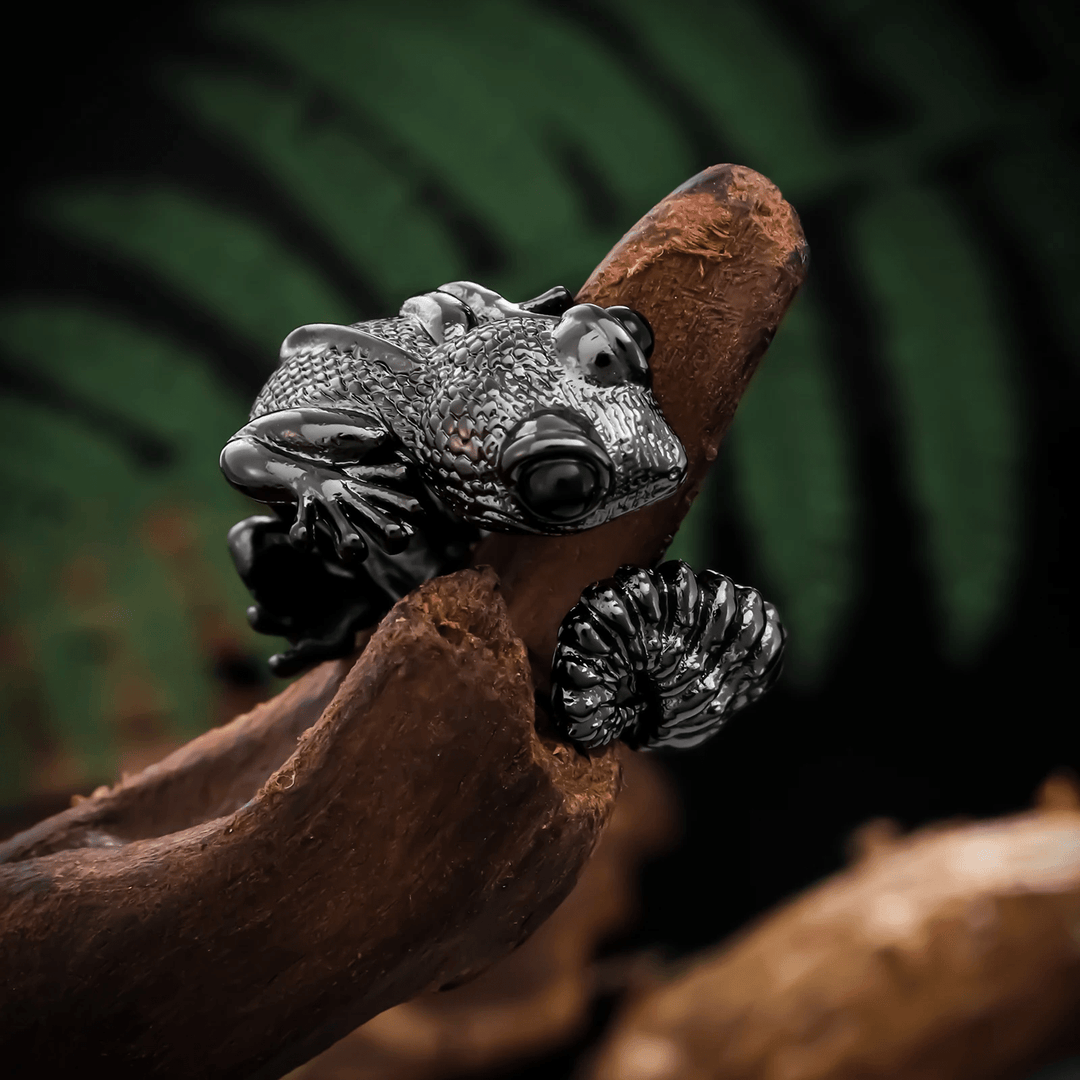 WorldNorse Lizard Shape Gun Black Ring