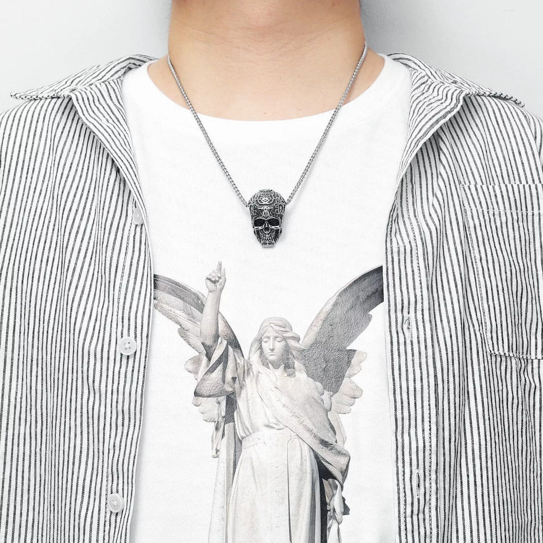 WorldNorse Engraved Skull Head Pendant Necklace