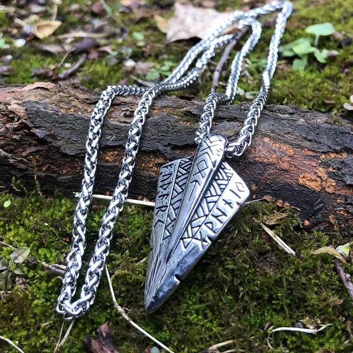 WorldNorse Odin's Spear head Gungnir Viking Arrowhead Necklace