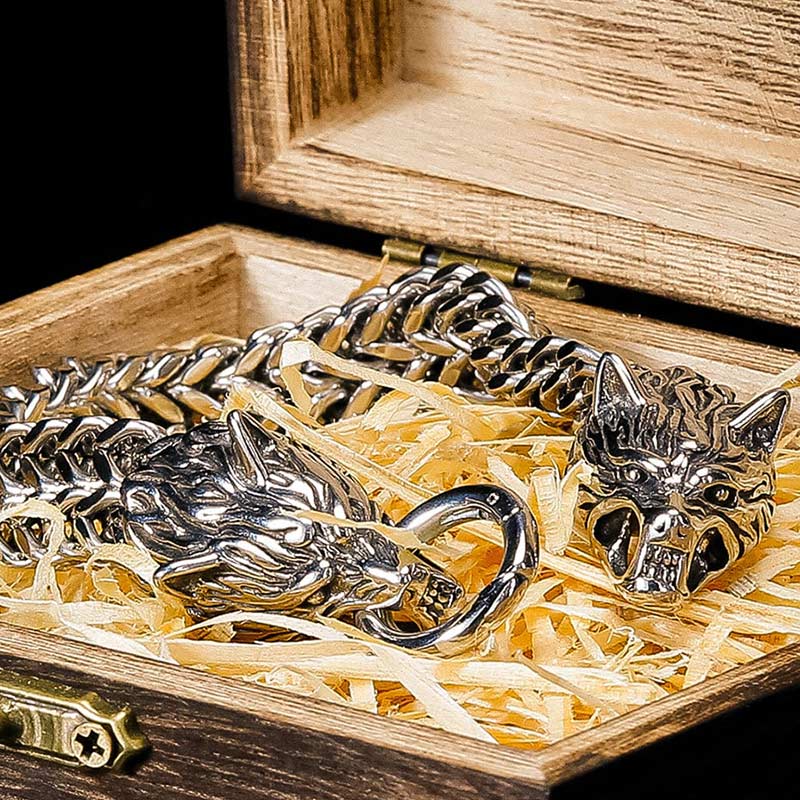 WorldNorse Wolf Head Viking Titanium Steel Strengthen Bracelet