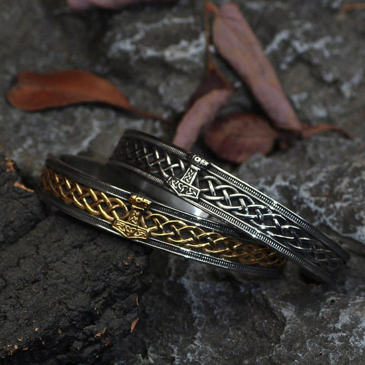 WorldNorse Stainless Steel Vikings Style Mjolnir Bracelet