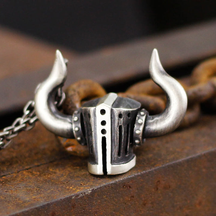 WorldNorse Retro Crusader Horned Heavy Helmet Necklace