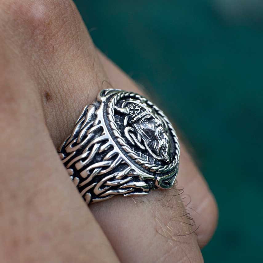 WorldNorse Odin Head Totem Tribal Celtic Knot Ring