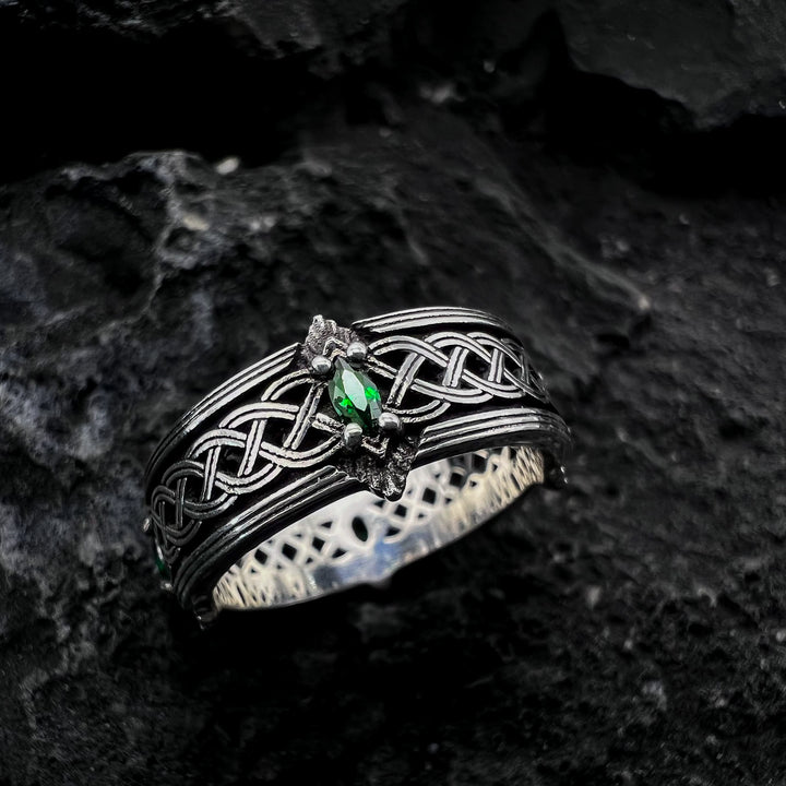 WorldNorse Handcrafted 925 Silver Green Gemstone Celtic Ring - US 11 - image 0