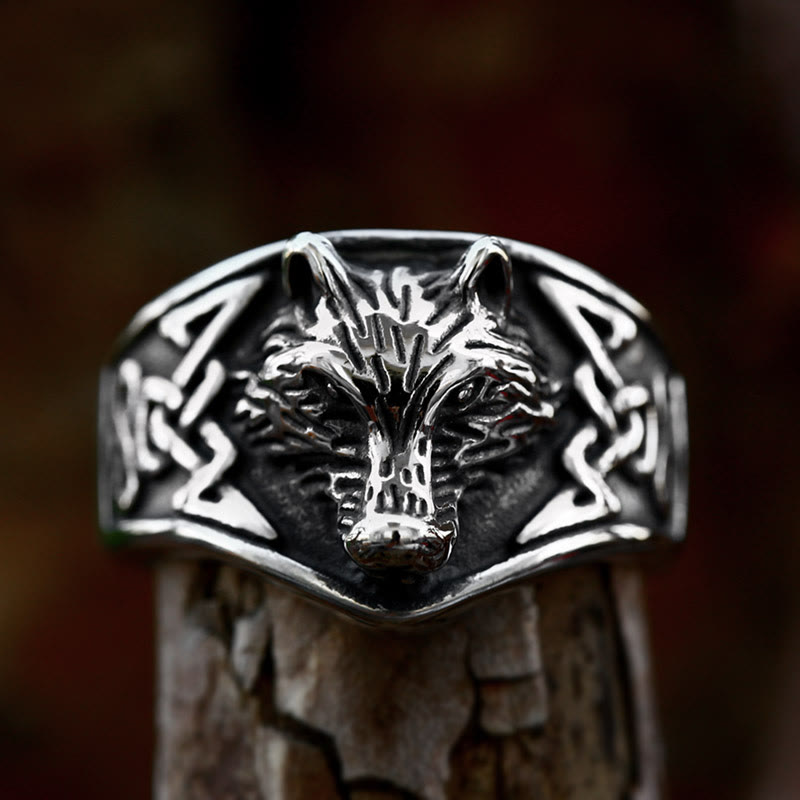 WorldNorse Wolf Head Domineering Ring