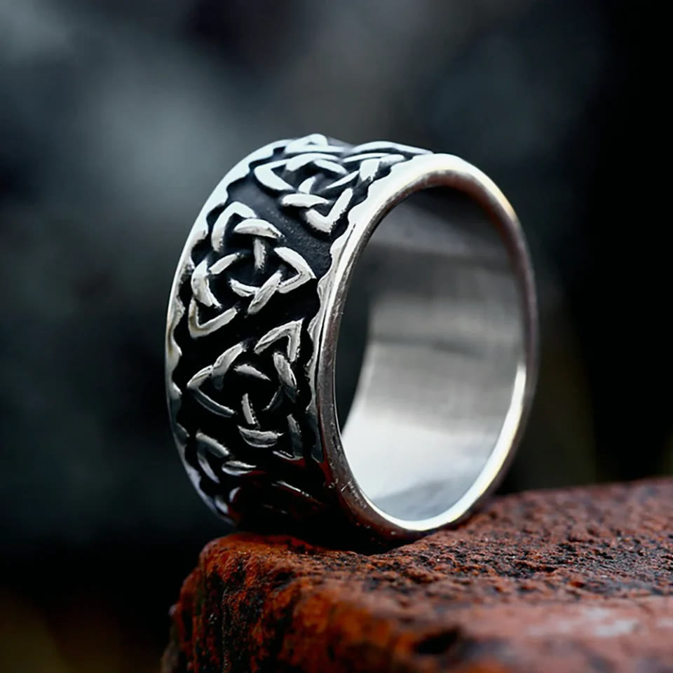 WorldNorse Viking Triquetra Knot Ring - AU Size Z（US 13） - image 0