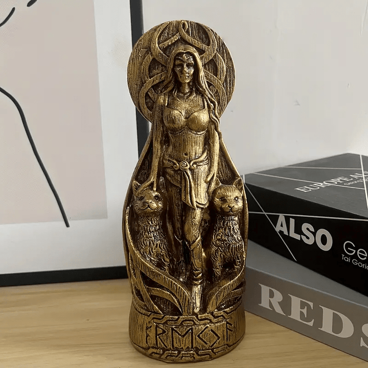 WorldNorse Freya Norse Goddess Altar Sculpture - image 4