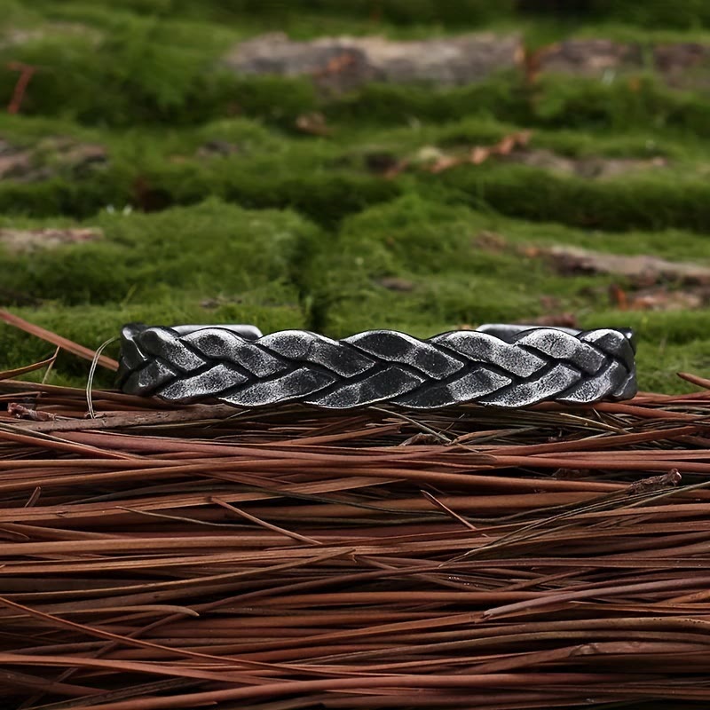 WorldNorse Vintage Twist Opening Bracelet