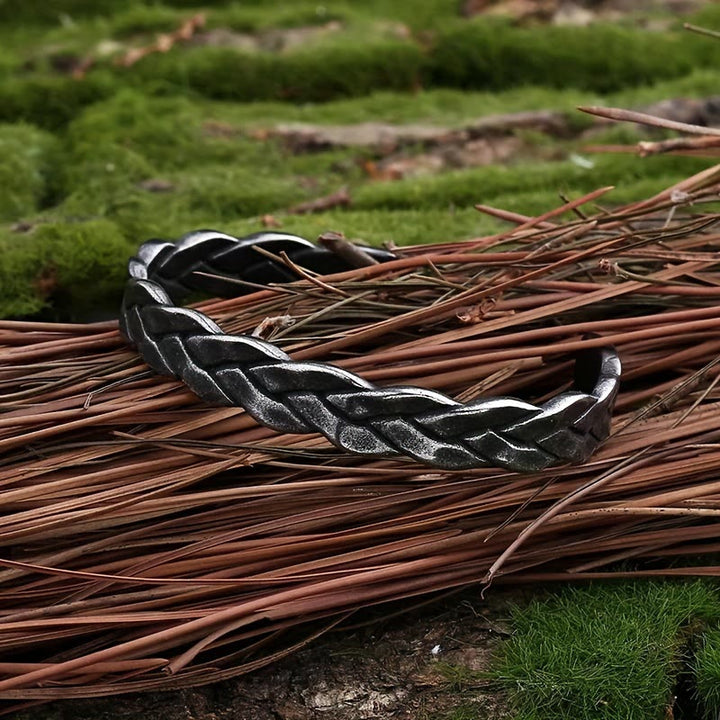 WorldNorse Vintage Twist Opening Bracelet