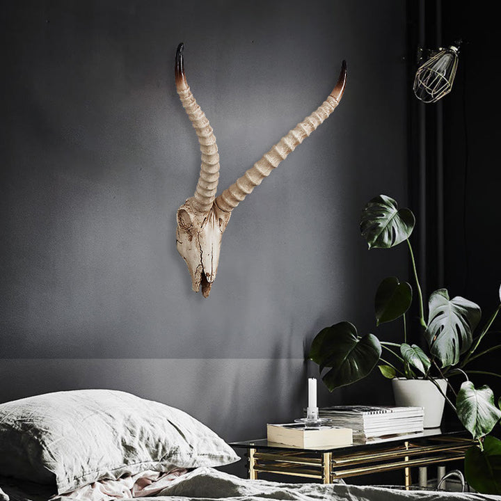 WorldNorse Resin Long Horn Animal Wall Sculpture - image 1