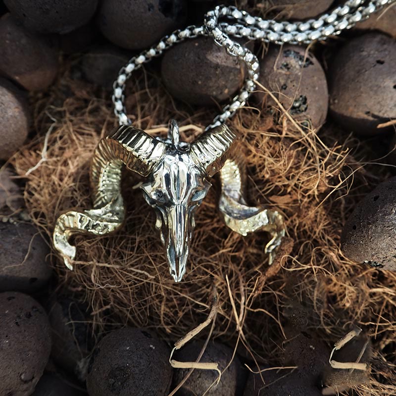 WorldNorse 925 Sterling Silver Sheep Head Necklace