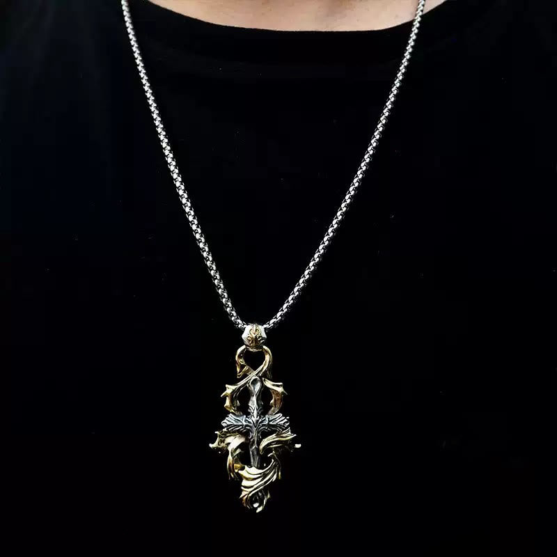 WorldNorse 925 Sterling Silver Garland Cross Necklace