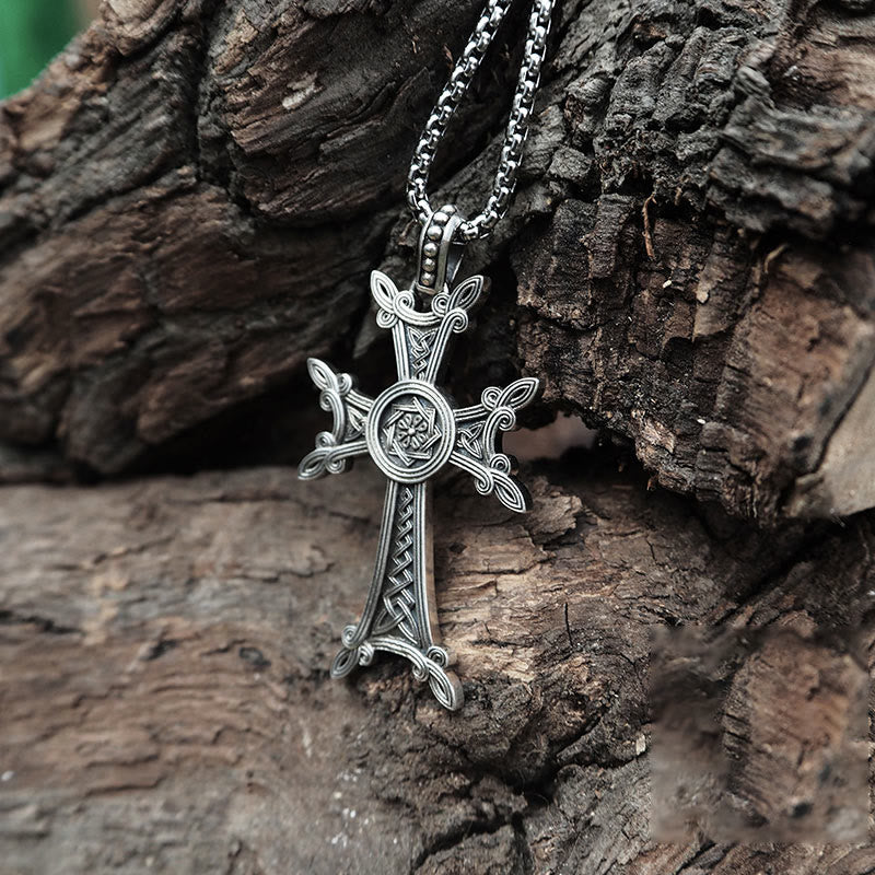 WorldNorse 925 Sterling Silver Triquetra Cross Necklace