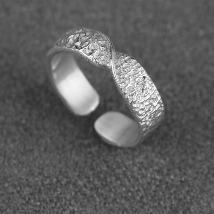 WorldNorse 999 Sterling Silver Rugged Encrusted Twist Artisan Ring - Silver White - image 1
