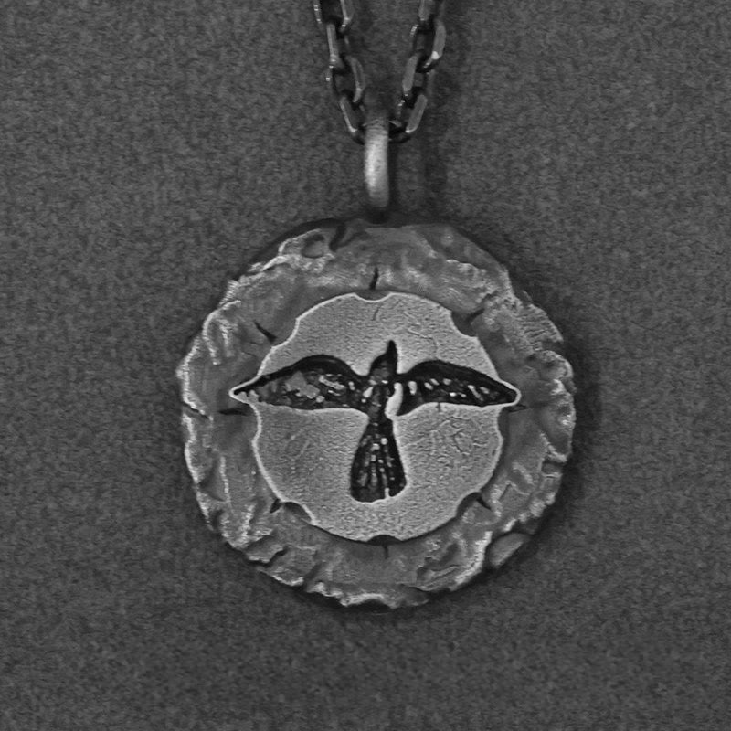 WorldNorse Handcrafted 999 Silver Raven Medallion Antiqued Necklace - image 4