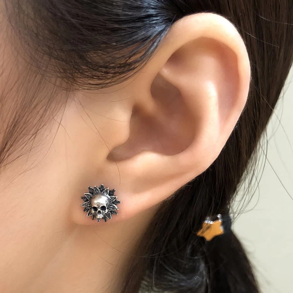 WorldNorse Sunburst Skull Carved Antiqued Earrings - image 4