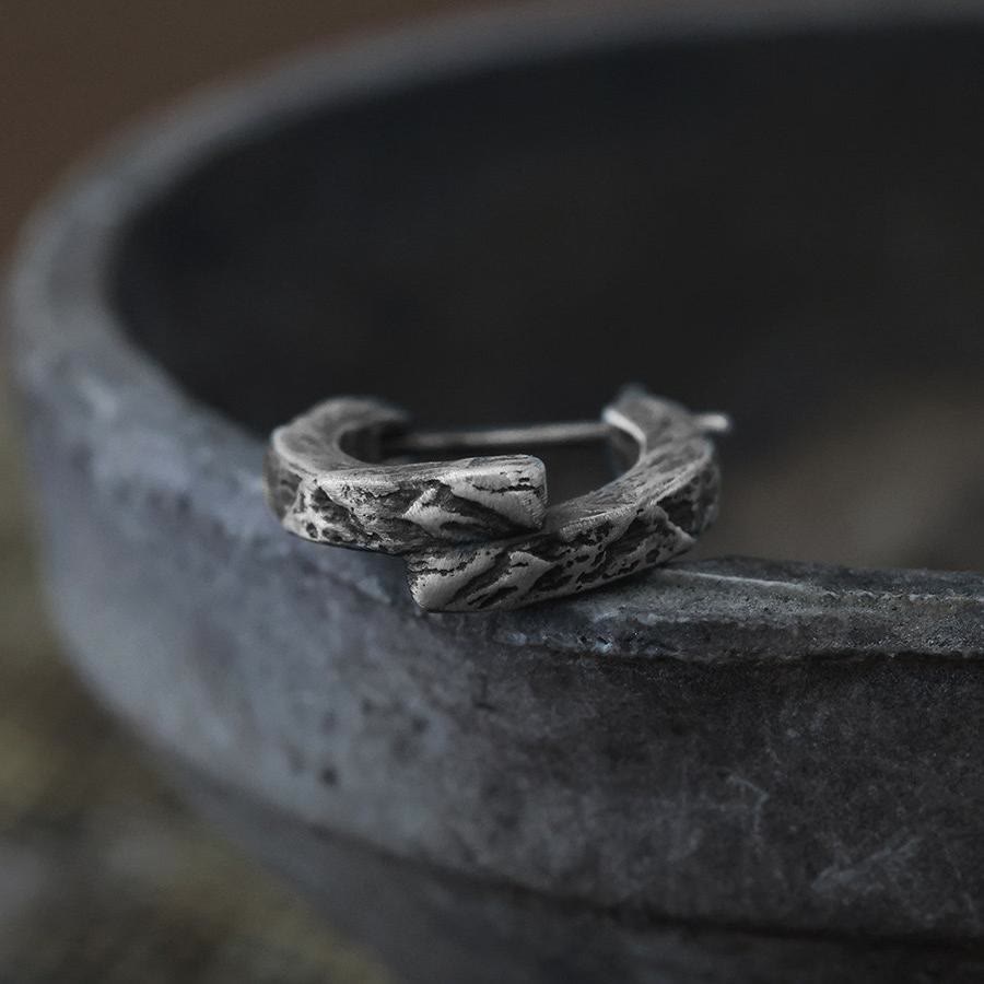 WorldNorse Handcrafted 925 Silver Cracked Rock Earrings - image 3